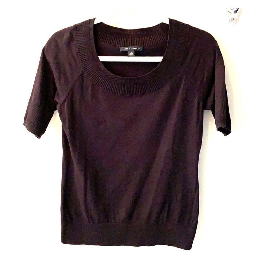 Banana Republic sweater - size M